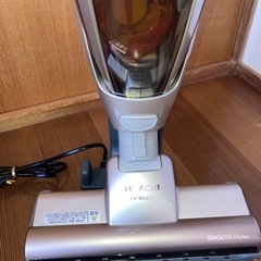 ほぼ未使用　日立　スティック型コードレス掃除機　PV-BD200の画像