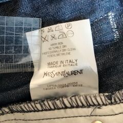 YvesSaintLaurent ショートパンツの画像