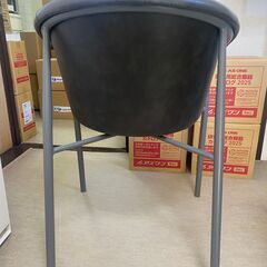 上品な椅子有りますの画像