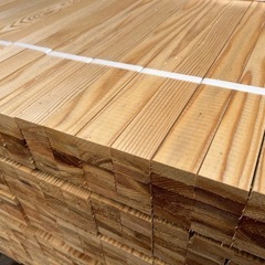 【最上グレード】杉胴縁 4000×18×45  1束10本入！在庫46束ありますので複数の方へ販売できます。の画像