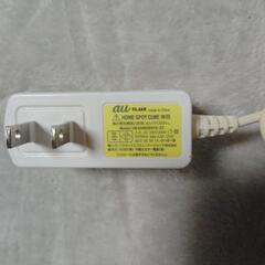 auPX-AKR  AC ADAPTER  HKA00605010-2Zの画像