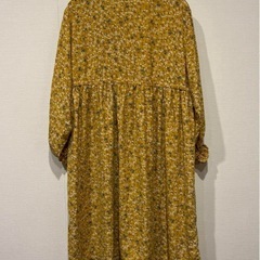 花柄シャツワンピース マスタード　ゴム調節付き　フリー　春夏ワンピース　美品の画像