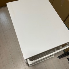 ホワイトラックの画像