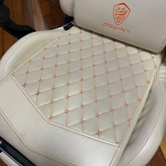 ゲーミングチェアの画像