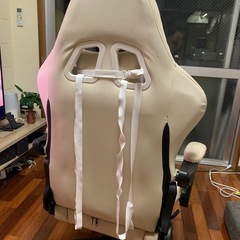 ゲーミングチェアの画像