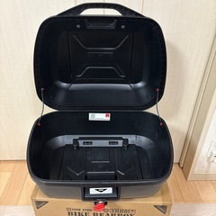 GIVI ブラック リアボックス43L E43NTLDの画像