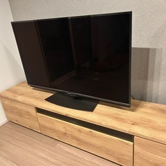 取引中【2020年製】大画面50インチテレビ&テレビボード他フルセットの画像
