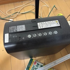 7/30午後４時迄に引き取っていただける方！　L字型テーブル　キズ、シール跡ありの画像