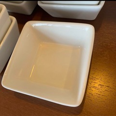 小皿 小鉢 お皿 白 ホワイト 複数個 豆鉢 カインズの画像