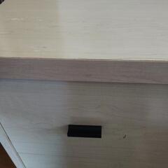 4段木製プリントチェストの画像
