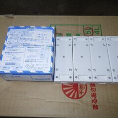 Panasonic WK1262SW 新品・未使用品 4個セット 露出抜け止めダブルコンセント(仮設用)(フル端子)(ホワイト)の画像