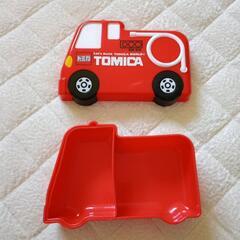 トミカ（消防車・パトカー）お弁当箱2個セットの画像