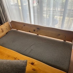 ダイニングテーブル　ソファ　オットマン　セットの画像