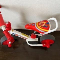 【スリコ収納袋付き】アンパンマン　ストライダーの画像