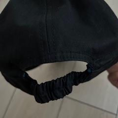 【未使用】ツバの長いサンバイザーにもなるキャップの画像