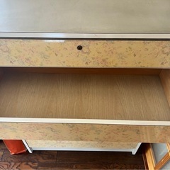 最終投稿　花柄タンスの画像