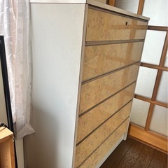 最終投稿　花柄タンスの画像