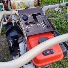 三菱1条刈りバインダー　MB40 秋晴れの画像