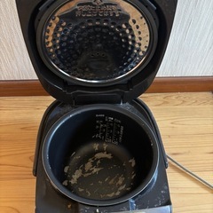 炊飯器の画像
