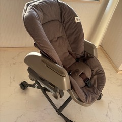 電動ハイローチェアの画像