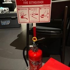 避難はしご 非常用メガホン 消化器の画像