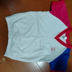 川越白ゆり幼稚園の体操着の画像