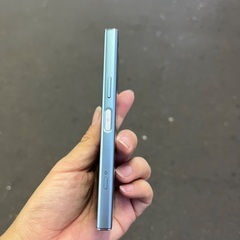 7/31 14時に新宿駅か大井町駅で　SIMフリー　Xperia XZ1 compact の画像