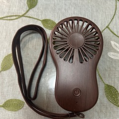 木目調小型ハンディーファンの画像
