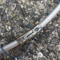 タモ網竿の画像