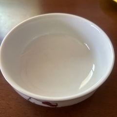 キティちゃんのお皿の画像