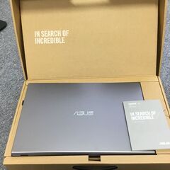 ASUS ノートPCの画像