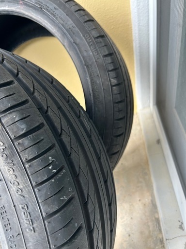 タイヤ 
205/40r17