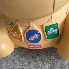幼児用の乗り物の画像