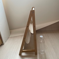 雑誌、小物ラックの画像