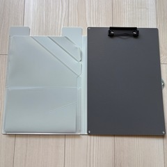 コクヨ　書類がすっきり分けられるクリップホルダーの画像
