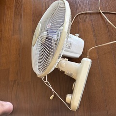 bitelax壁掛け扇風機の画像