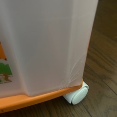 子供ハンガー付き収納ラックの画像