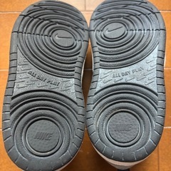 NIKE キッズ スニーカー 16センチの画像