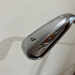 TaylorMade R11 4番アイアンの画像