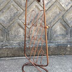 レトロ風スリッパ立て(スチール製)の画像