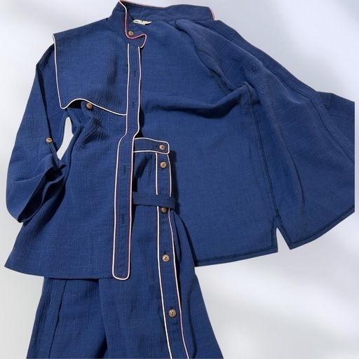 伊太利屋　新品　デニムセットアップ　ロゴ 伊太利屋 スカートセットアップ デニム風 ボタンダウン ロゴ刺繍