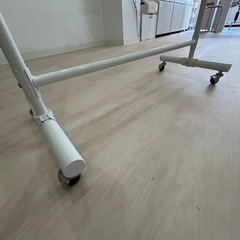 【本日か明日】ハンガーラック　白の画像