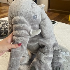 IKEA 象 ぬいぐるみ 2つの画像