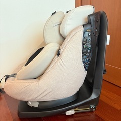 マキシコシ　アクシスフィックス　チャイルドシート　　の画像