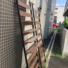 美品！突っ張り棚の画像