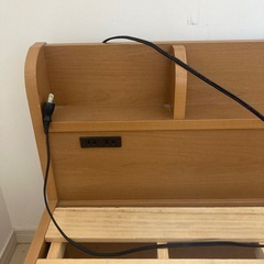 シングルベッドとマットレスの画像