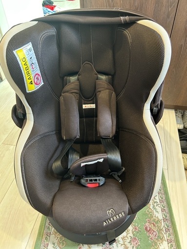 【美品】エールベベ　クルット3iプレミアム　ブラウン　BF841 チャイルドシート
