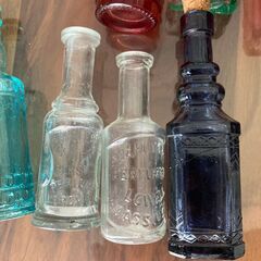 昔の香水瓶と思われますの画像