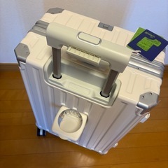 多機能スーツケース　65リットル　新品未使用の画像
