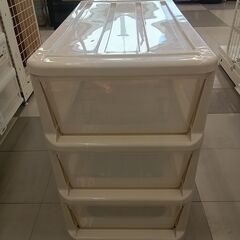 ★リユースのサカイ千葉中央店★期間限定割引有  プラスチックチェスト  H62×D70×W37 クリーニング済み TC4008の画像